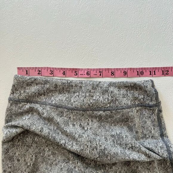 Gymshark Dry Leggings Womens Small Gray Pixel Print High Rise Compression Workou - Picture 8 of 10